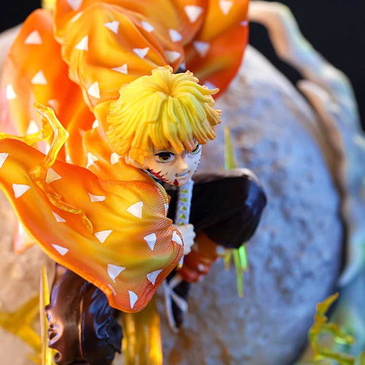 +1 Anime Demon Slayer: Kimetsu no Yaiba – Zenitsu Agatsuma "Thunder Breathing" Premium Statue with Moon Backdrop