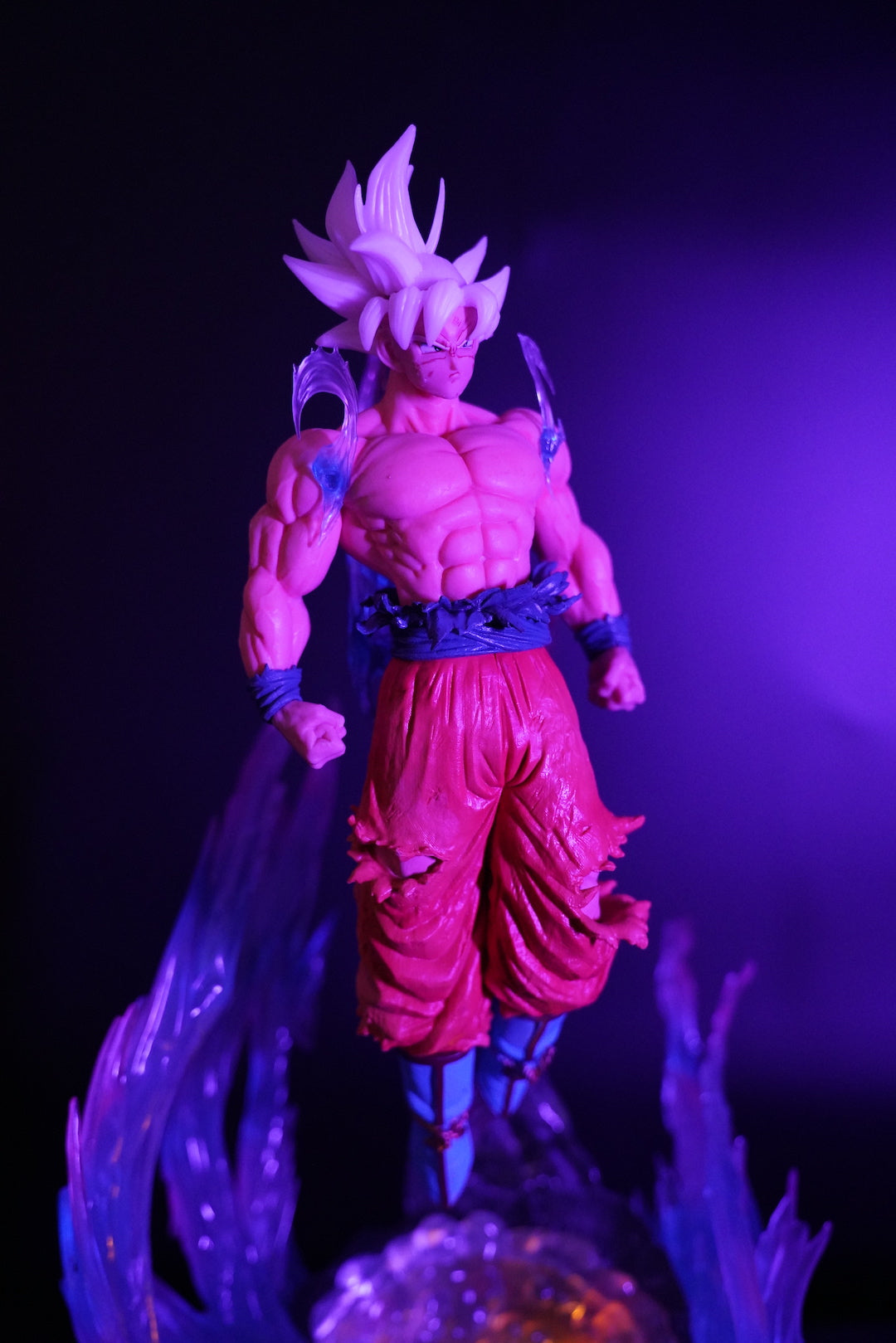 '+4 Anime Son Goku Ultra Instinct
